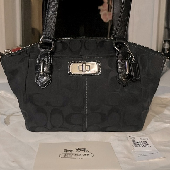 Authentic Coach Small Signature Satchel & Dust Bag - Picture 5 of 16